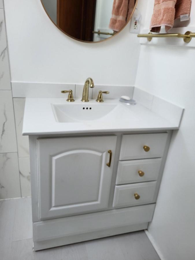 Seabreeze Three Bedroom Home Рочестер Экстерьер фото